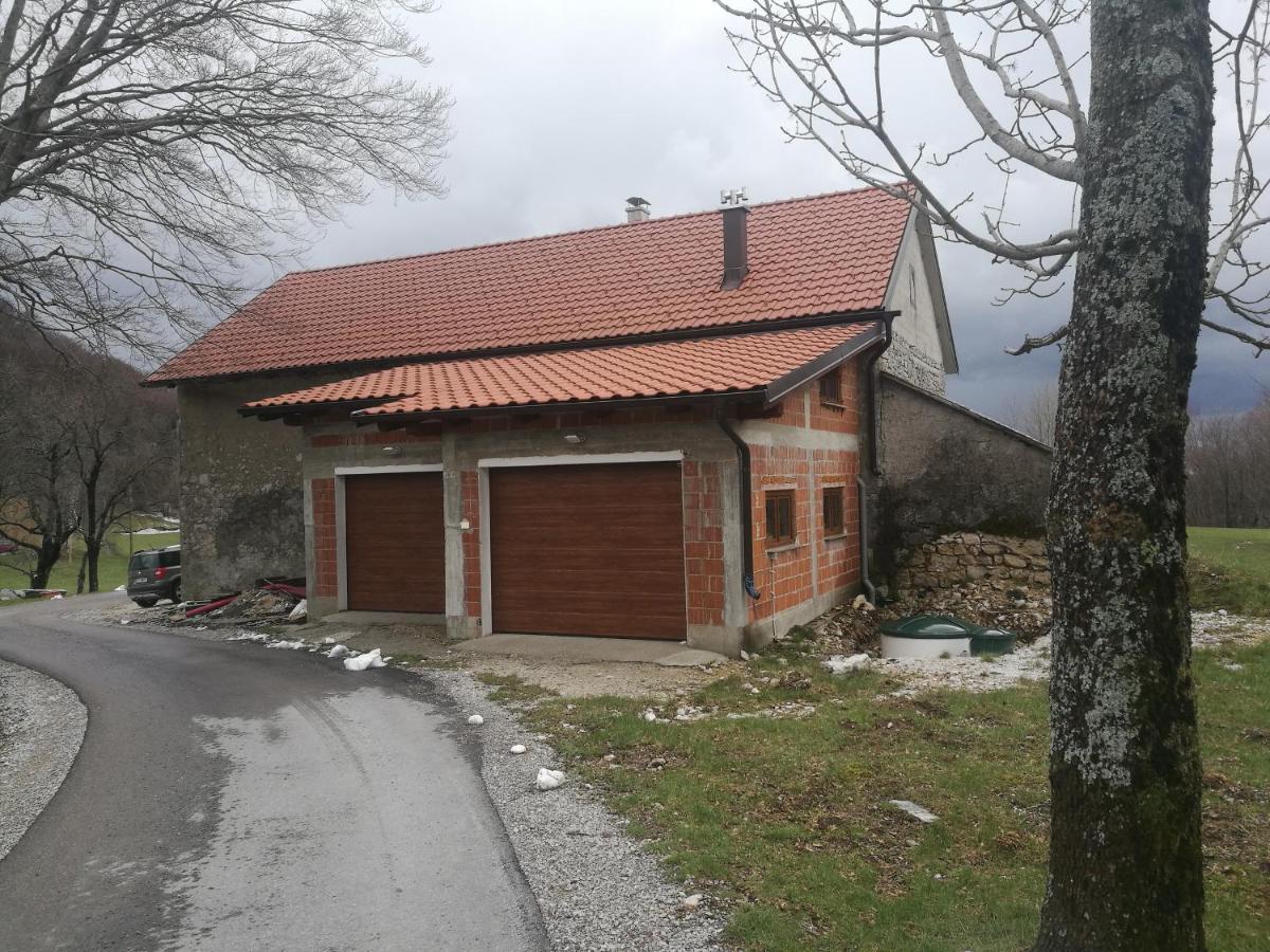 Apartma Burjuca Διαμέρισμα Ajdovščina Εξωτερικό φωτογραφία